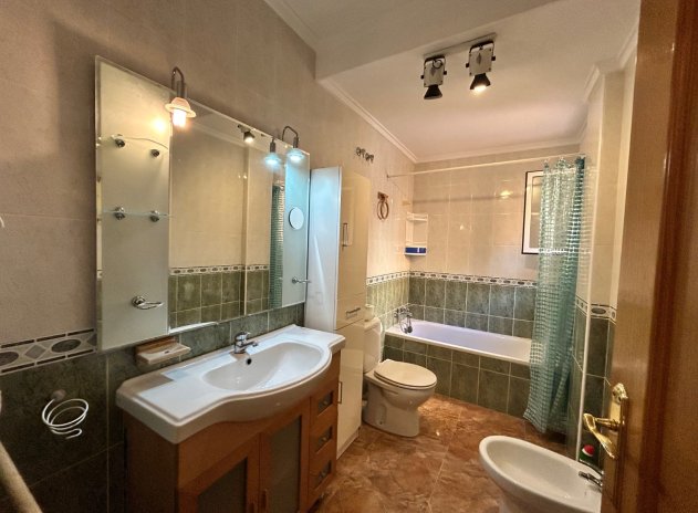 Resale - Apartment / Flat * - Jacarilla * - pueblo