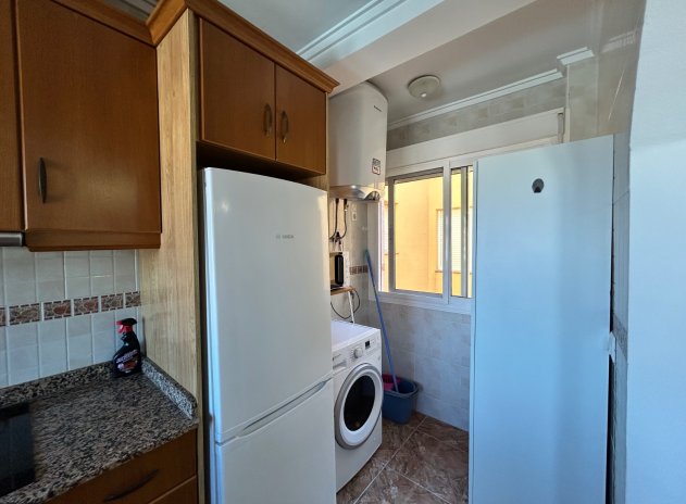 Resale - Apartment / Flat * - Jacarilla * - pueblo