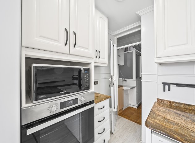 Herverkoop - Appartement - Torrevieja - Puerto