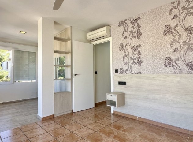 Herverkoop - Villa - Orihuela Costa - Villamartín