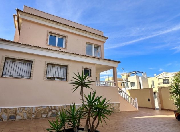 Herverkoop - Villa - Orihuela Costa - Villamartín