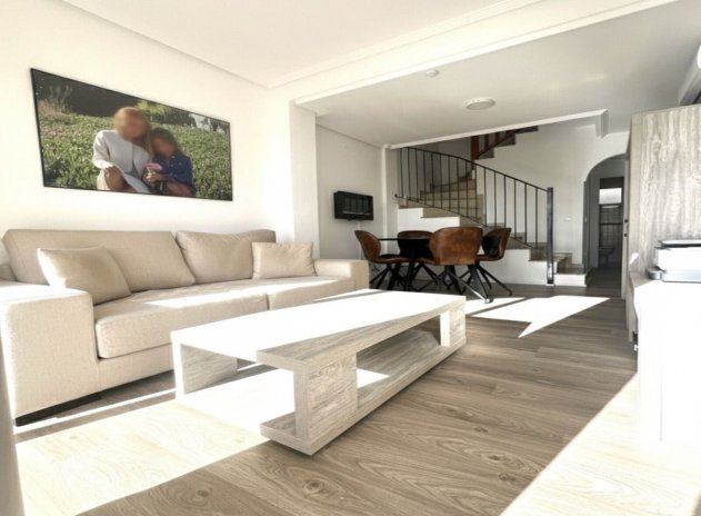 Revente - Maison mitoyenne - Los Alcazares