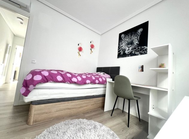 Revente - Maison mitoyenne - Los Alcazares