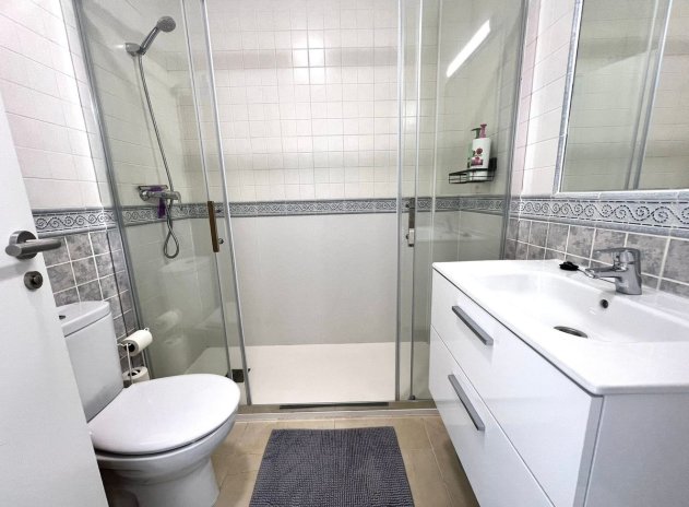 Revente - Maison mitoyenne - Los Alcazares