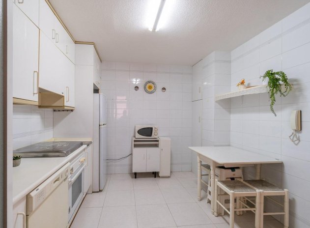 Herverkoop - Appartement - Torrevieja - Playa del Cura