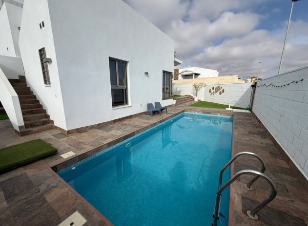 Herverkoop - Villa - Orihuela - Orihuela Costa