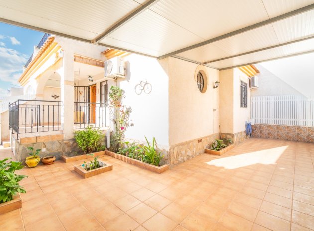 Herverkoop - Villa - Orihuela Costa - Playa Flamenca