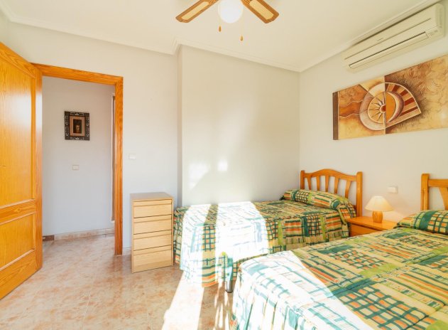 Herverkoop - Villa - Orihuela Costa - Playa Flamenca