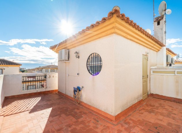 Herverkoop - Villa - Orihuela Costa - Playa Flamenca