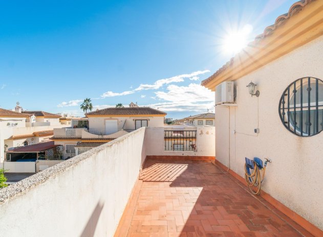 Herverkoop - Villa - Orihuela Costa - Playa Flamenca