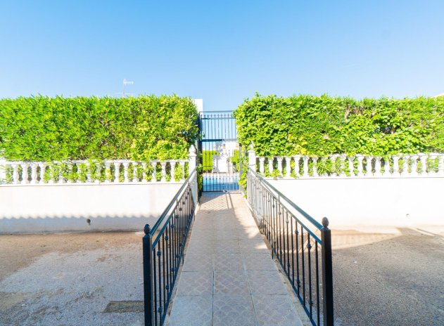 Herverkoop - Villa - Orihuela Costa - Playa Flamenca