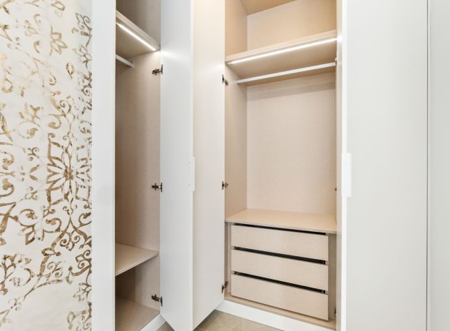 Herverkoop - Appartement - Torrevieja - Playa del Cura