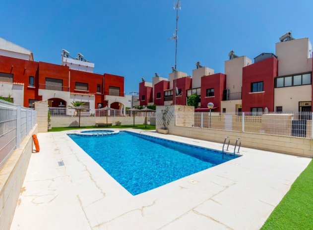 Herverkoop - Rijwoning - Torrevieja - Aguas Nuevas