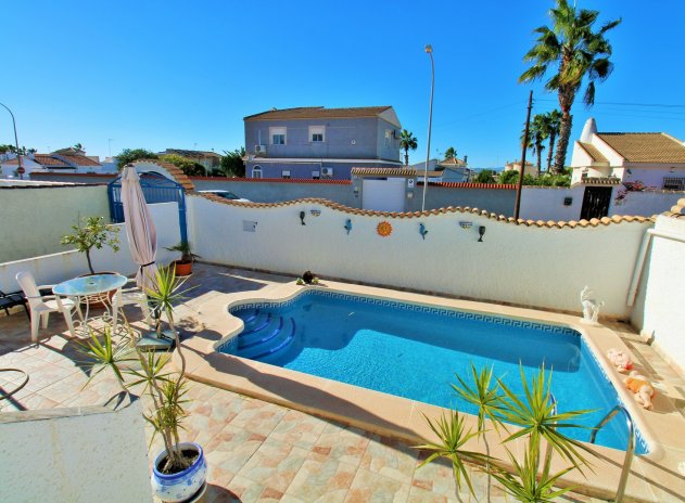 Herverkoop - Villa - Torrevieja - El chaparral
