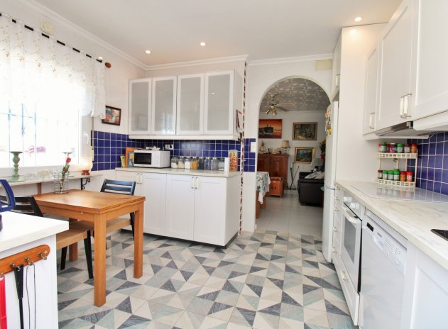 Herverkoop - Villa - Torrevieja - El chaparral