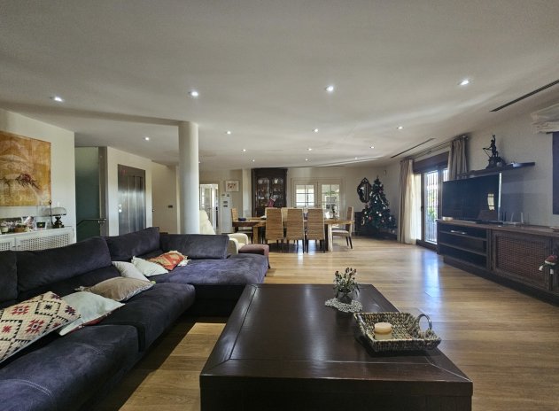 Resale - Villa * - La Manga del Mar Menor * - La Manga Del Mar Menor *