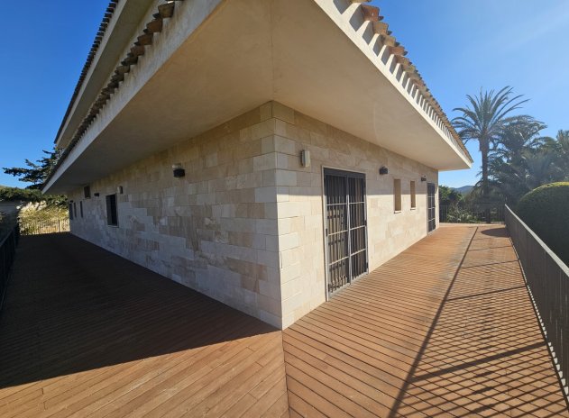 Resale - Villa * - La Manga del Mar Menor * - La Manga Del Mar Menor *