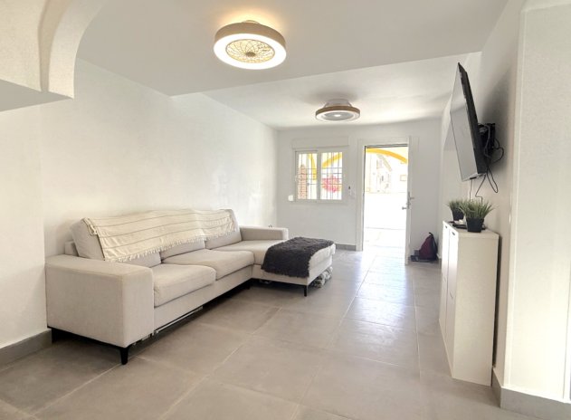 Herverkoop - Villa - Orihuela