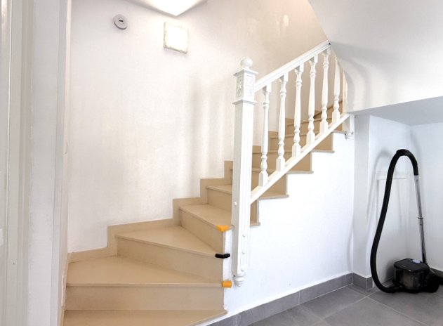 Herverkoop - Villa - Orihuela