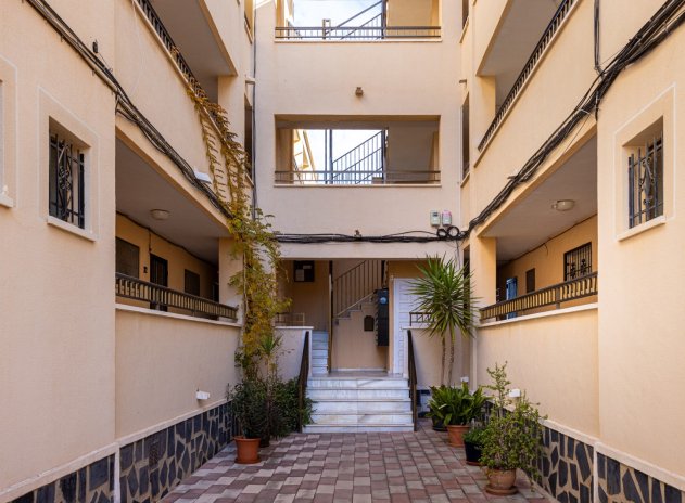 Herverkoop - Appartement - Torrevieja - La Siesta