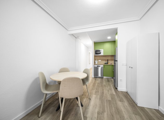 Reventa - Apartamento / Piso - Torrevieja