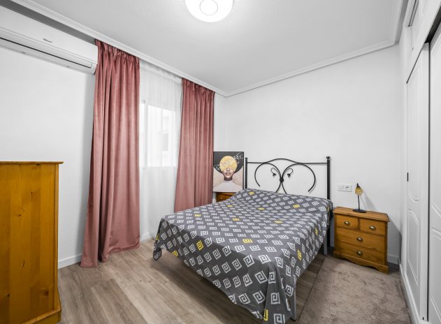 Reventa - Apartamento / Piso - Torrevieja