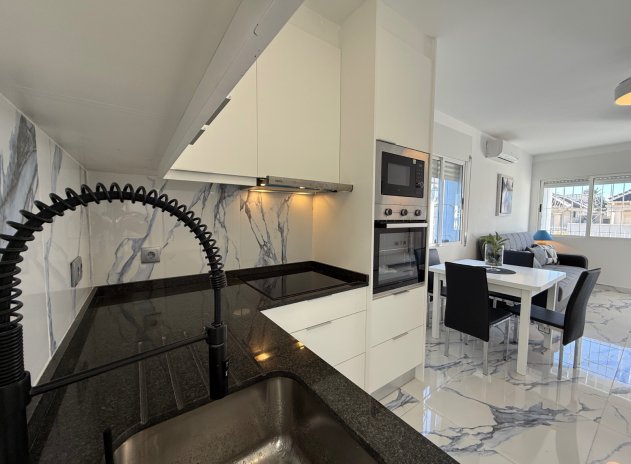 Herverkoop - Villa - Torrevieja - El chaparral