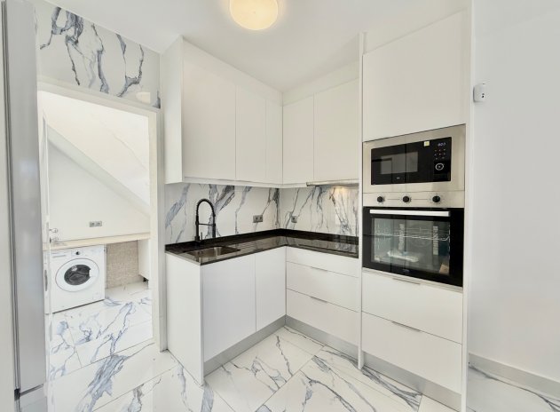 Herverkoop - Villa - Torrevieja - El chaparral