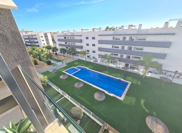 Reventa - Apartamento / Piso - Orihuela Costa - Villamartín