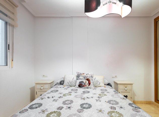 Wiederverkauf - Wohnung - Torrevieja - Parque de las Naciones