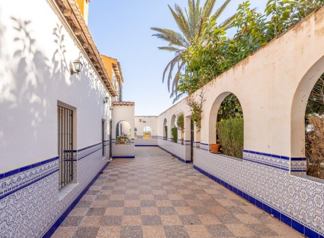 Herverkoop - Villa - Los Montesinos