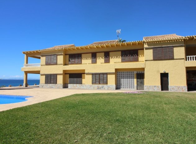 Revente - Villa - Cabo Roig