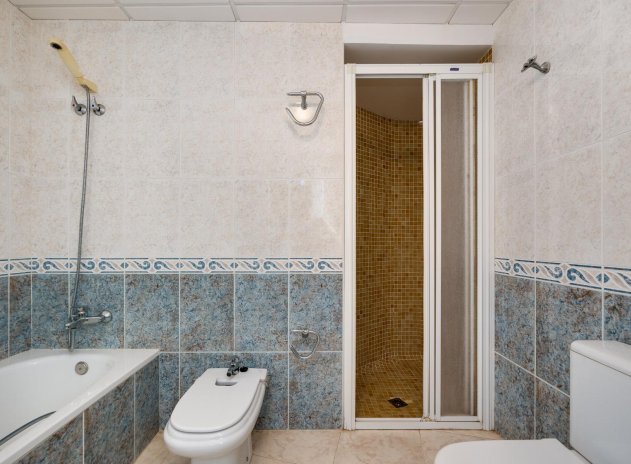 Wiederverkauf - Wohnung - Torrevieja - Playa del Acequión