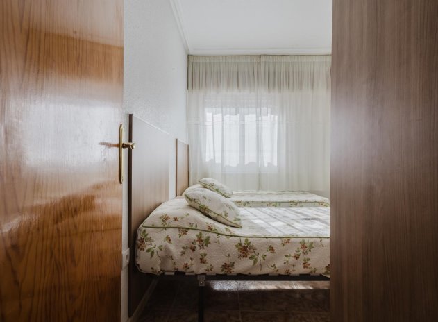 Reventa - Apartamento / Piso - Torrevieja - Playa de los Naufragos