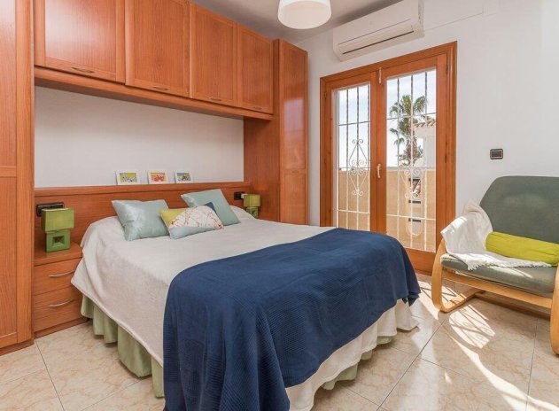 Wiederverkauf - Wohnung - Orihuela Costa - La Zenia