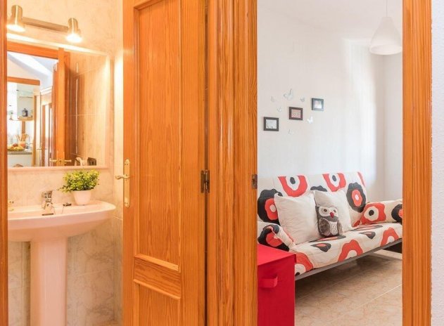 Wiederverkauf - Wohnung - Orihuela Costa - La Zenia