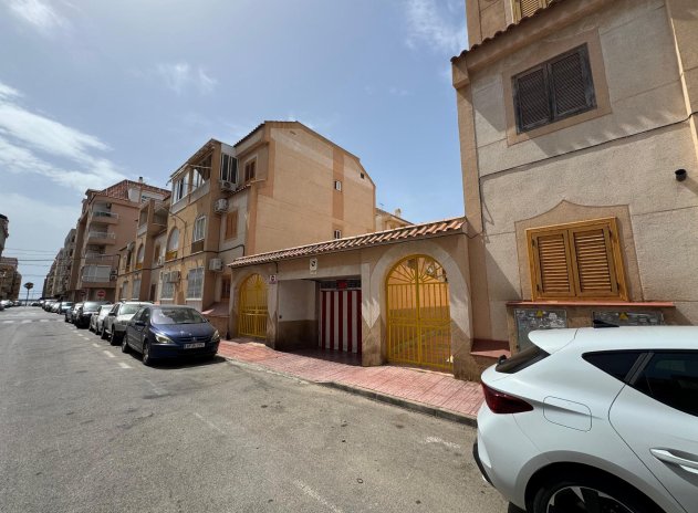 Herverkoop - Appartement - Torrevieja - Playa del Acequión