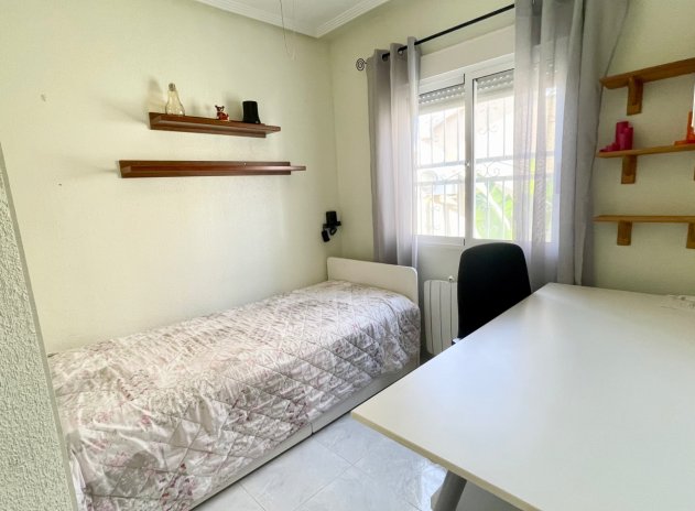 Resale - Villa * - Orihuela Costa * - Los Altos *