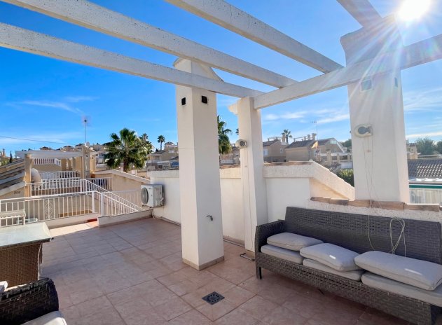 Resale - Villa * - Orihuela Costa * - Los Altos *