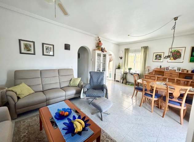 Resale - Villa * - Torrevieja * - La Siesta