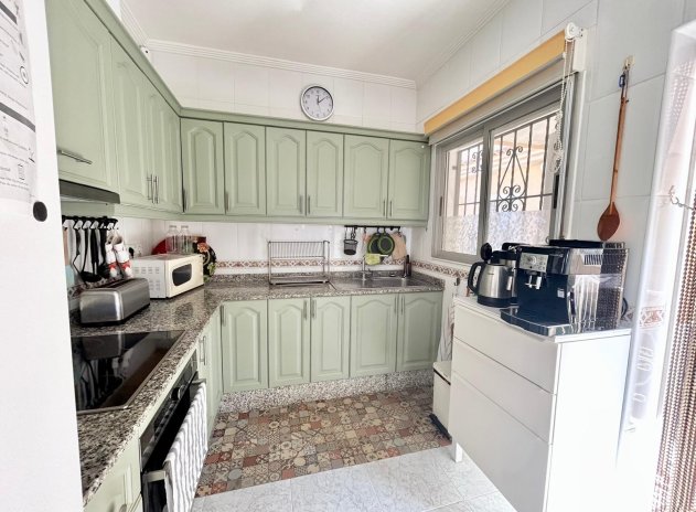 Resale - Villa * - Torrevieja * - La Siesta