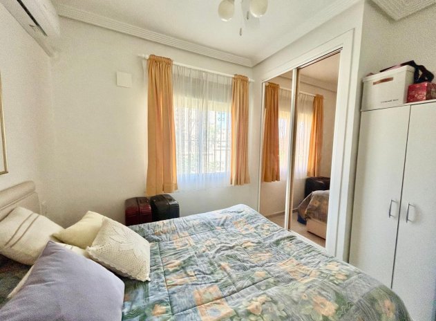 Resale - Villa * - Torrevieja * - La Siesta