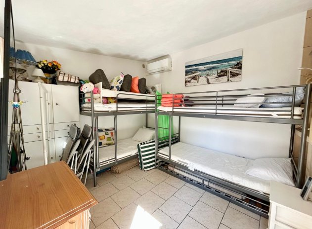 Resale - Villa * - Torrevieja * - La Siesta