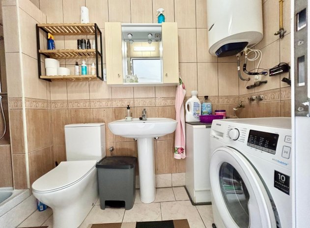 Resale - Villa * - Torrevieja * - La Siesta