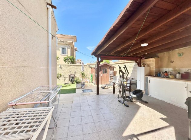 Resale - Villa * - Torrevieja * - La Siesta