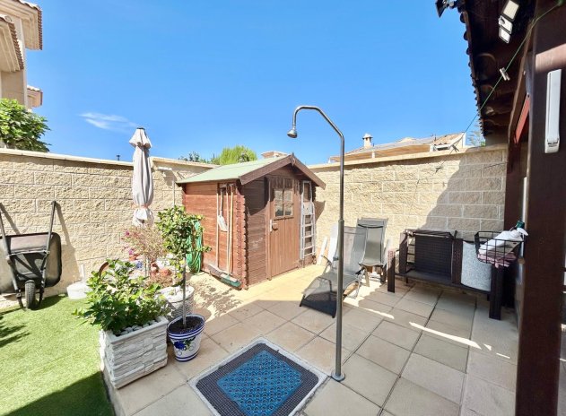 Resale - Villa * - Torrevieja * - La Siesta