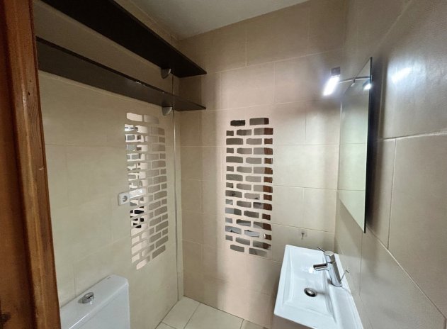 Wiederverkauf - Terrassenhaus - El Chaparral