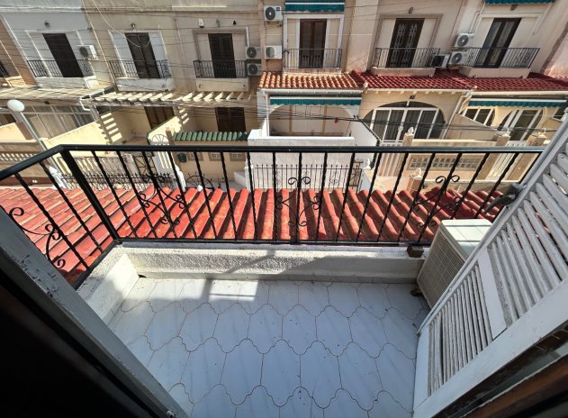 Wiederverkauf - Terrassenhaus - El Chaparral