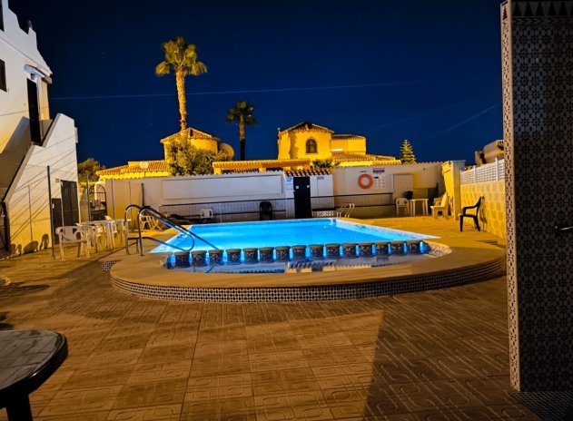 Wiederverkauf - Terrassenhaus - El Chaparral