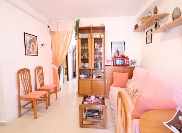 Resale - Apartment / Flat * - Torrevieja * - La Mata *